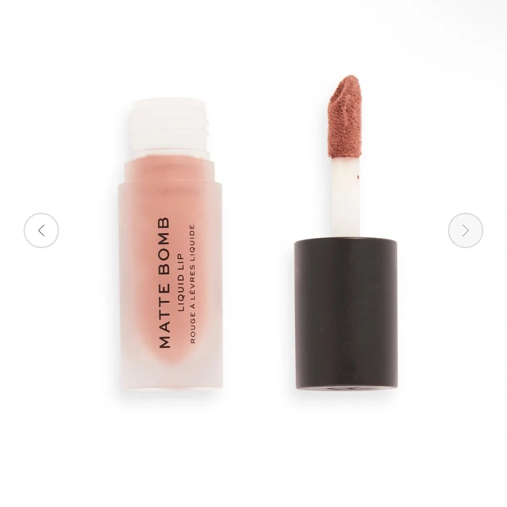 Makeup Revolution Matte Bomb Liquid Lipstick‎ Delicate Brown .15 Oz New Sealed
